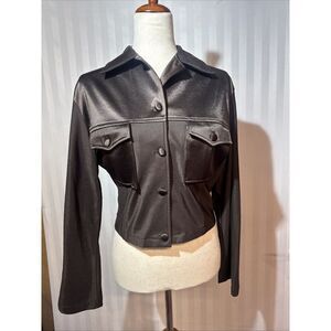 Vero Moda women's Brown, Lonel sleeve crop top‎  Size L. Looks Smalls